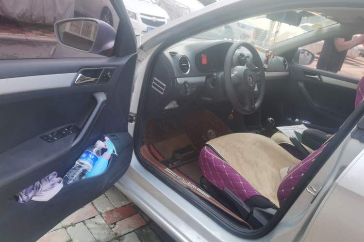 Used Volkswagen Jetta 2015 1.4L Manual Comfort Model Driver Seat