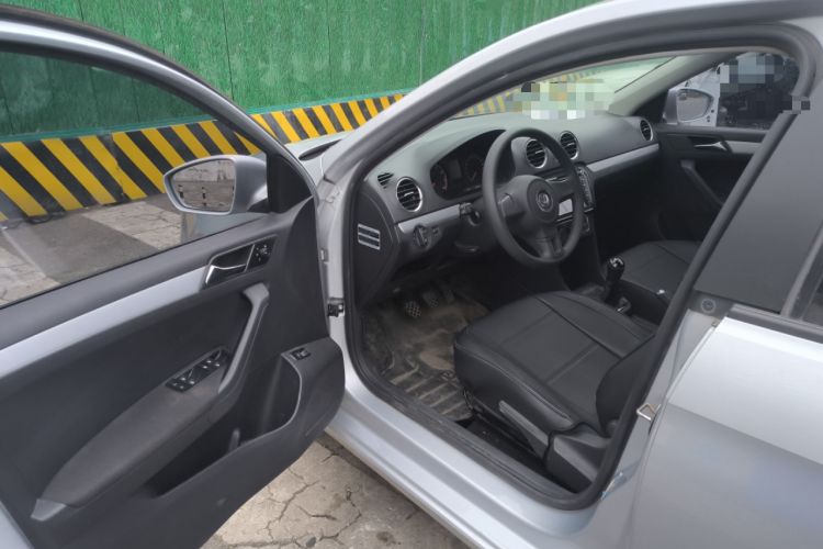Used Volkswagen Jetta 2015 1.6L Manual Comfort Model Driver Seat