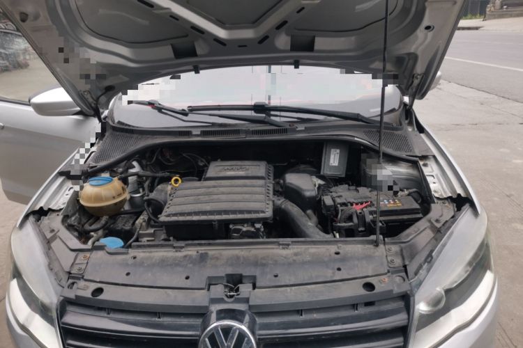 Used Volkswagen Jetta 2015 1.4L Manual Fashion Model Engine Bay