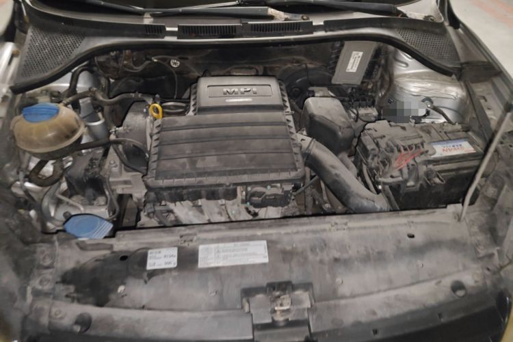 Used Volkswagen Jetta 2015 1.6L Manual Fashion Edition Engine Bay