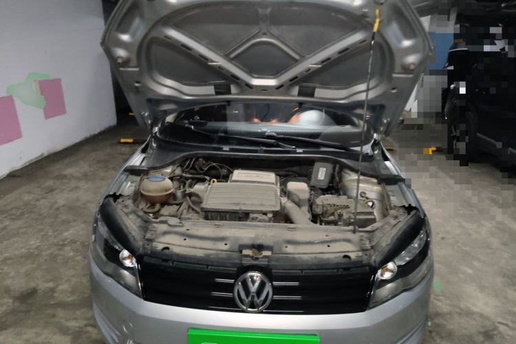 Used Volkswagen Jetta 2015 Zhuihui Edition 1.4L Manual Fashion Model Engine Bay