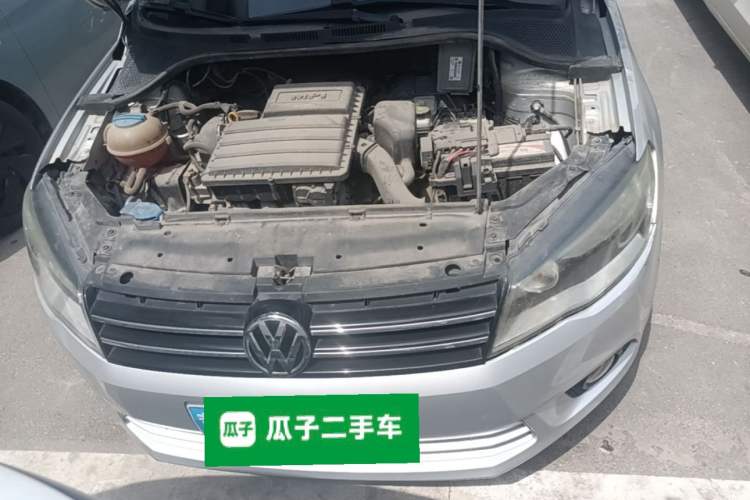 Used Volkswagen Jetta 2015 1.6L Manual Comfort Model Engine Bay