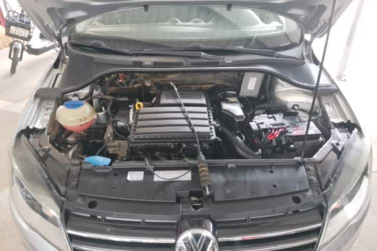 Used Volkswagen Jetta 2015 1.6L Automatic Comfort Model Engine Bay