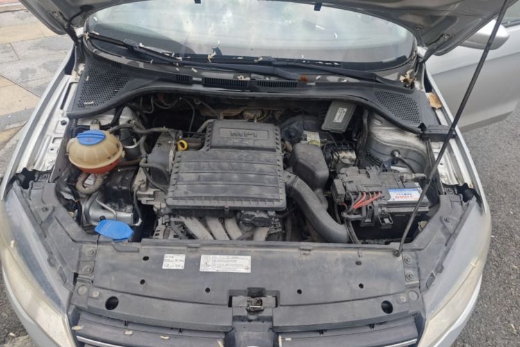 Used Volkswagen Jetta 2015 1.6L Manual Comfort Model Engine Bay