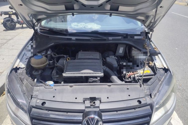 Used Volkswagen Jetta 2015 1.6L Manual Fashion Edition Engine Bay
