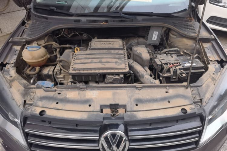Used Volkswagen Jetta 2015 Value Edition 1.6L Automatic Comfort Version Engine Bay