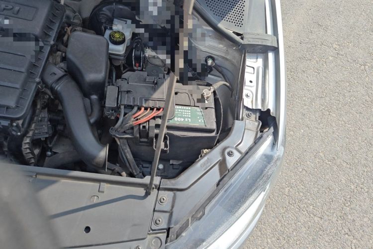 Used Volkswagen Jetta 2015 1.6L Manual Comfort Model Engine Bay Left