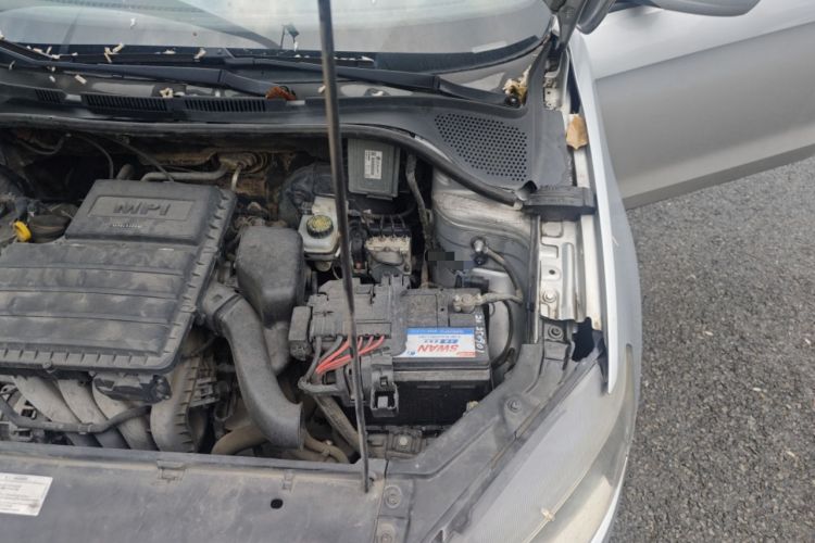 Used Volkswagen Jetta 2015 1.6L Manual Comfort Model Engine Bay Left