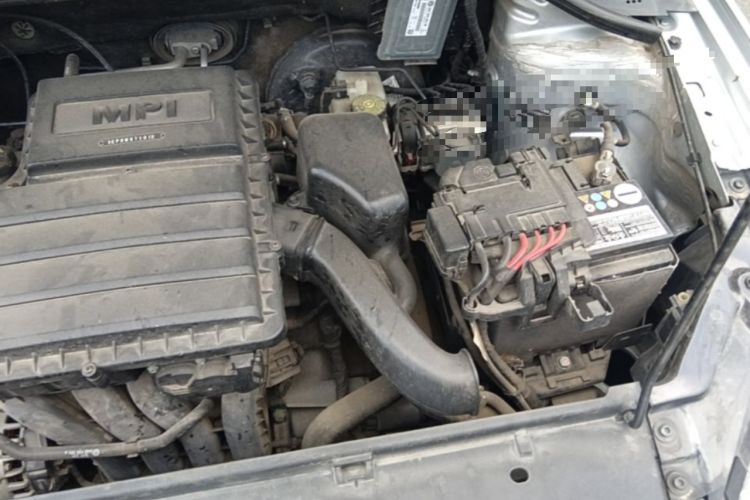 Used Volkswagen Jetta 2015 1.6L Manual Comfort Model Engine Bay Left