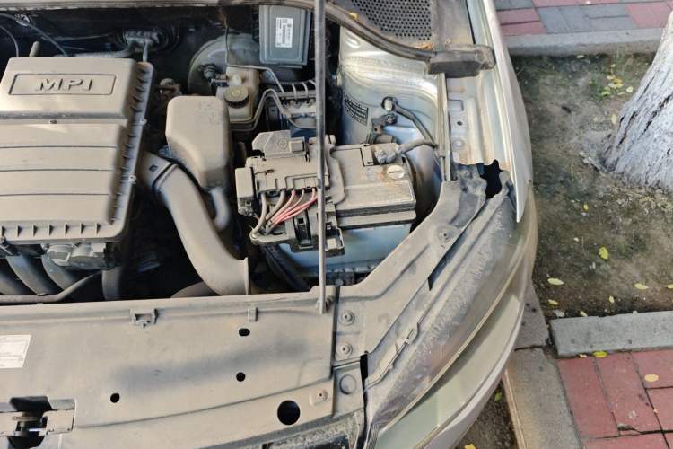 Used Volkswagen Jetta 2015 1.6L Manual Comfort Model Engine Bay Left