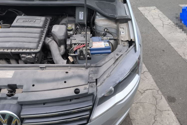 Used Volkswagen Jetta 2015 1.6L Manual Comfort Model Engine Bay Left