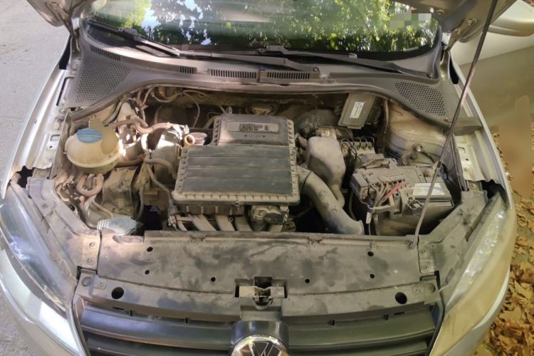 Used Volkswagen Jetta 2015 Value Edition 1.6L Manual Fashionable Style Engine Bay