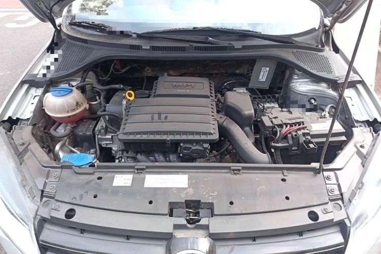 Used Volkswagen Jetta 2015 1.4L Manual Fashion Model Engine Bay
