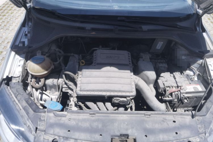 Used Volkswagen Jetta 2015 1.6L Manual Comfort Model Engine Bay