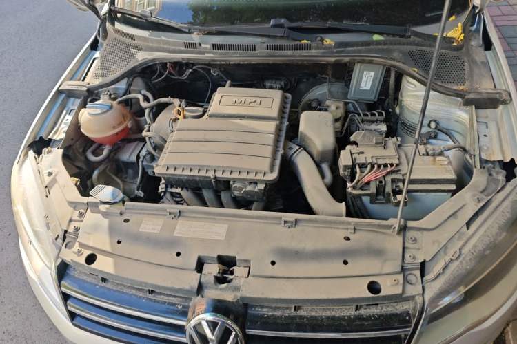 Used Volkswagen Jetta 2015 1.6L Manual Comfort Model Engine Bay
