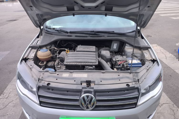 Used Volkswagen Jetta 2015 1.6L Manual Comfort Model Engine Bay