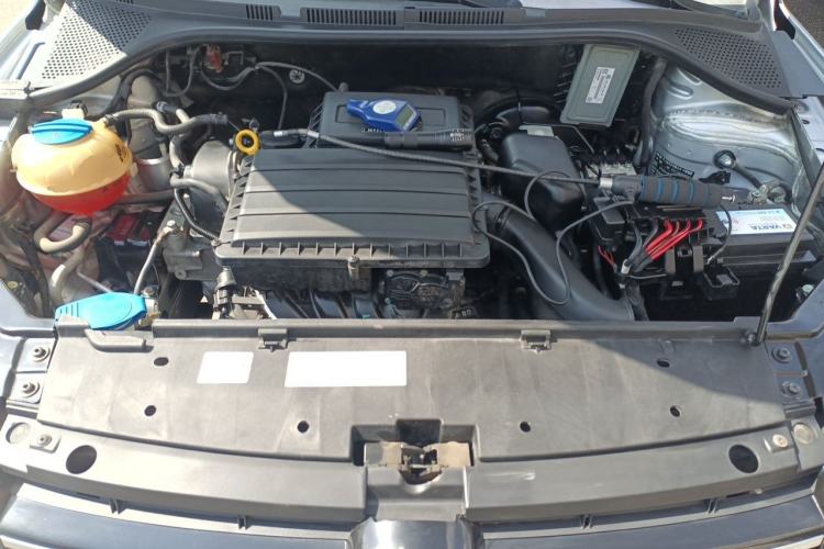 Used Volkswagen Jetta 2015 1.6L Manual Comfort Model Engine Bay