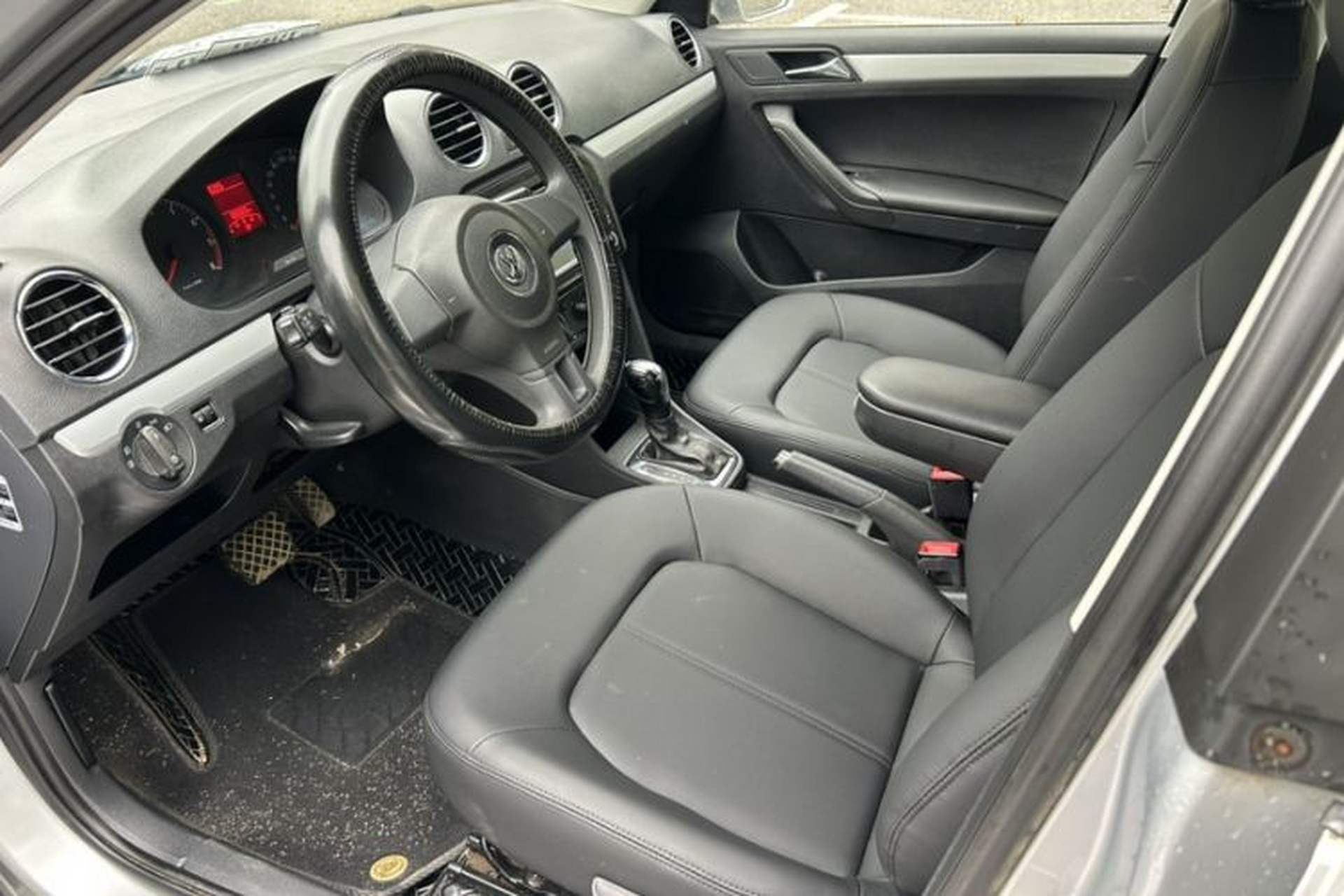 Used Volkswagen Jetta 2015 1.6L Automatic Comfort Model Exterior 1