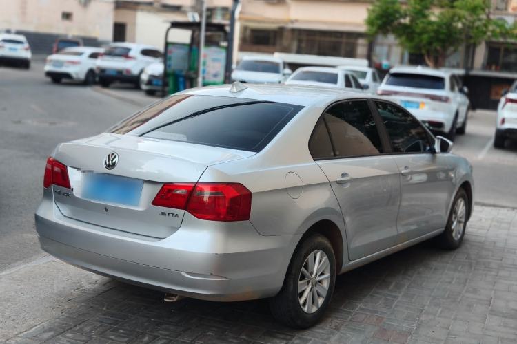Used Volkswagen Jetta 2015 Zhuihui Edition 1.4L Manual Fashion Model Exterior 10