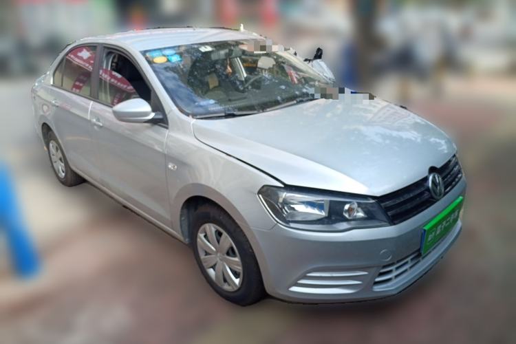 Used Volkswagen Jetta 2015 1.6L Manual Fashion Edition Exterior 2