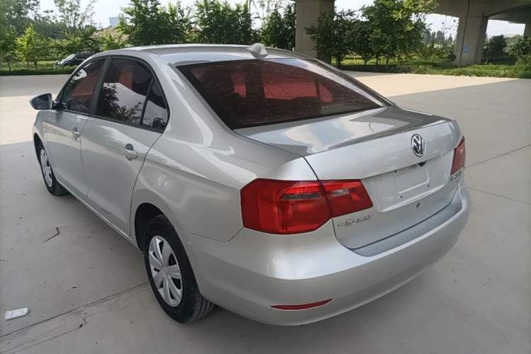 Used Volkswagen Jetta 2015 Value Edition 1.6L Manual Fashionable Style Exterior 2