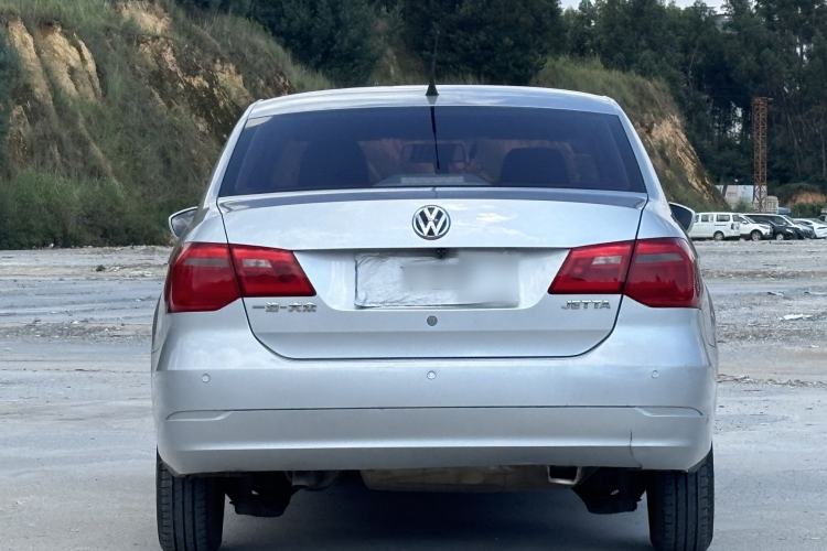 Used Volkswagen Jetta 2015 Value Edition 1.6L Manual Fashionable Style Exterior 2