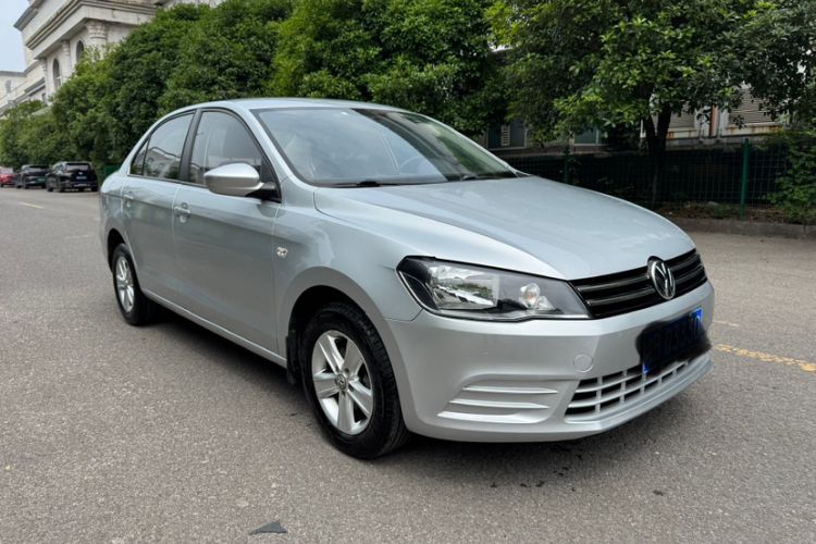 Used Volkswagen Jetta 2015 Value Edition 1.6L Automatic Fashion Version Exterior 2