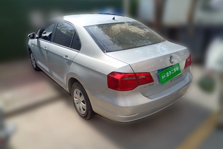 Used Volkswagen Jetta 2015 1.6L Manual Fashion Edition Exterior 3