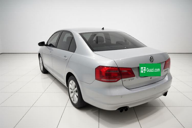 Used Volkswagen Jetta 2015 Value Edition 1.6L Automatic Comfort Version Exterior 3