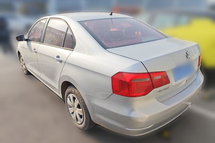 Used Volkswagen Jetta 2015 1.6L Automatic Fashion Model Exterior 3