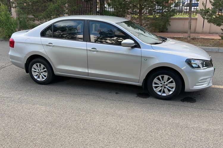 Used Volkswagen Jetta 2015 Value Edition 1.6L Manual Fashionable Style Exterior 3