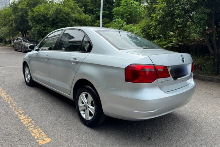 Used Volkswagen Jetta 2015 Value Edition 1.6L Automatic Fashion Version Exterior 3