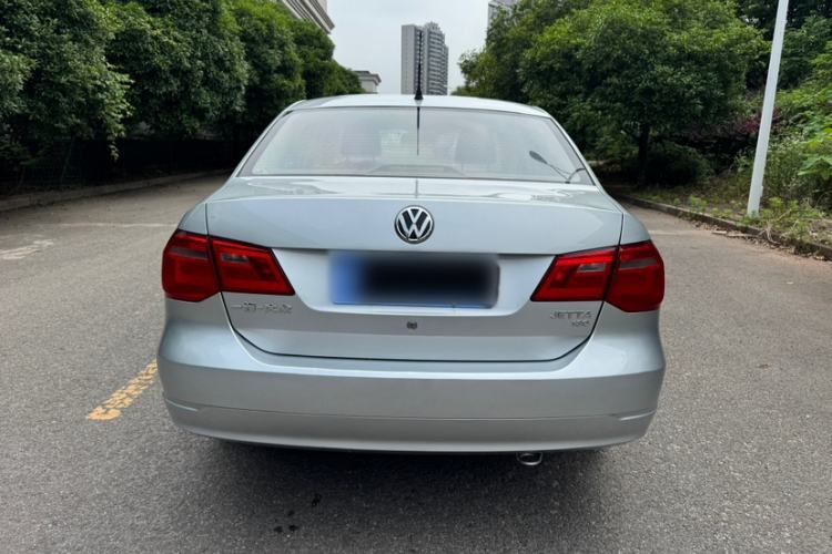 Used Volkswagen Jetta 2015 Value Edition 1.6L Automatic Fashion Version Exterior 4