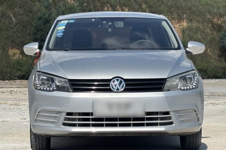 Used Volkswagen Jetta 2015 Value Edition 1.6L Manual Fashionable Style Exterior 5