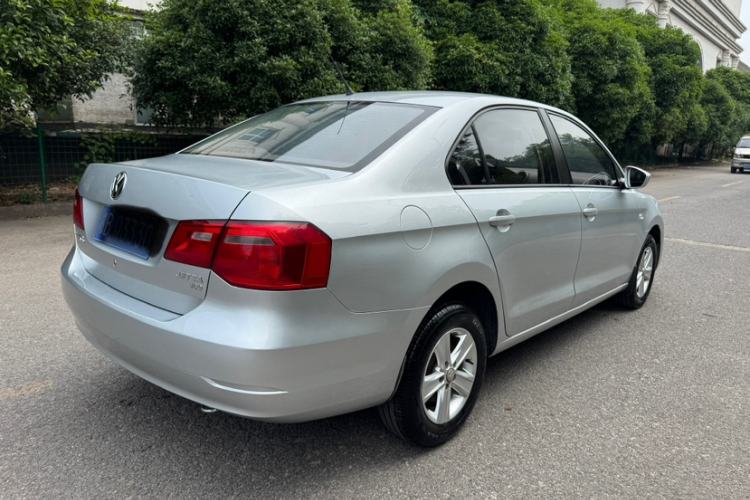Used Volkswagen Jetta 2015 Value Edition 1.6L Automatic Fashion Version Exterior 5