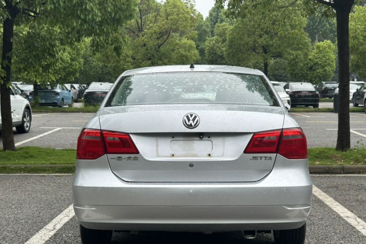 Used Volkswagen Jetta 2015 1.6L Automatic Comfort Model Exterior 6