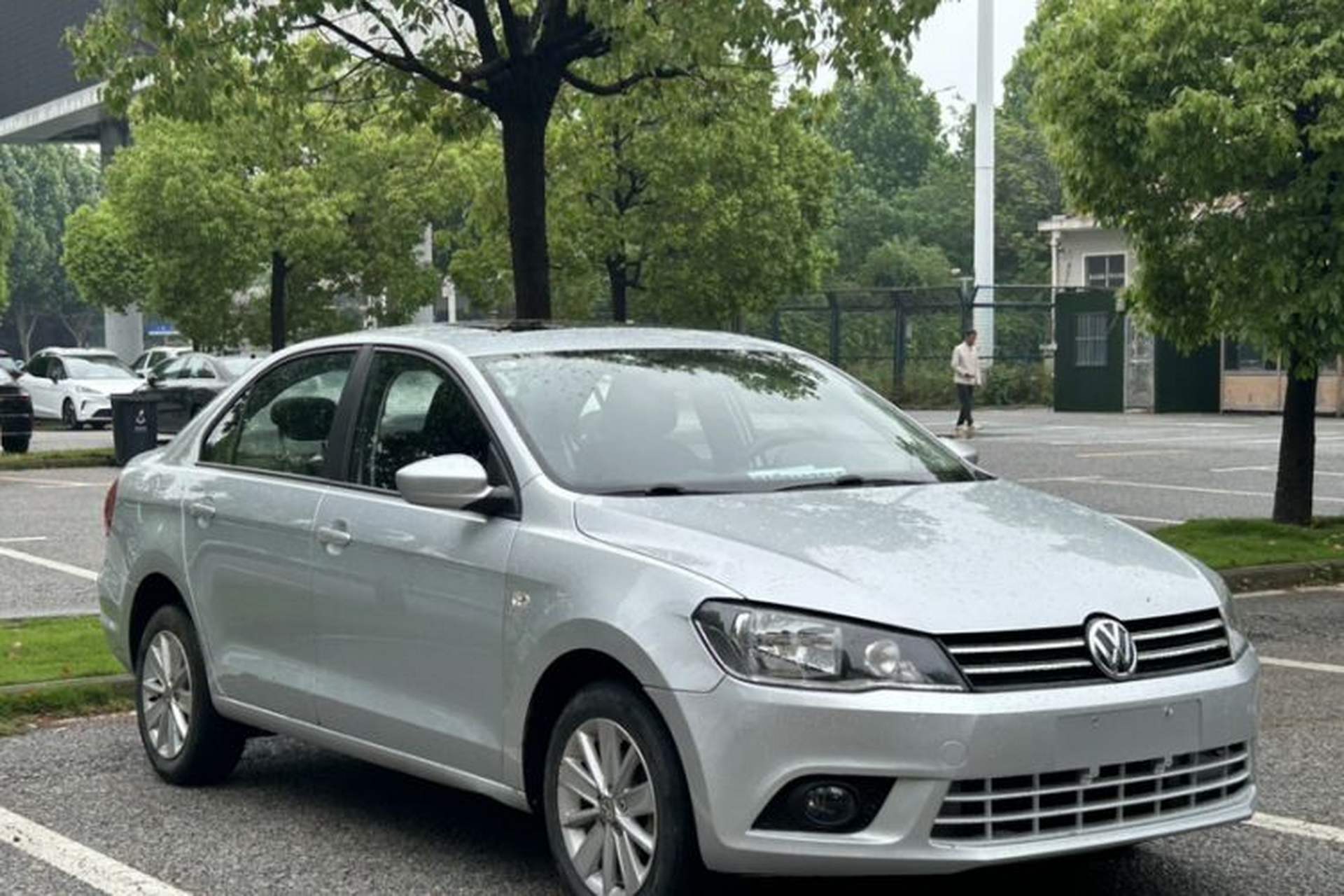Used Volkswagen Jetta 2015 1.6L Automatic Comfort Model Exterior 9