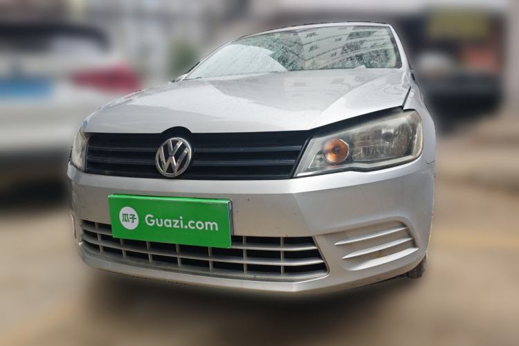 Used Volkswagen Jetta 2015 1.6L Manual Fashion Edition Front