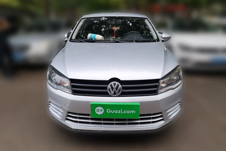 Used Volkswagen Jetta 2015 Value Edition 1.6L Manual Fashionable Style Front