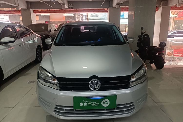 Used Volkswagen Jetta 2015 Value Edition 1.6L Manual Fashionable Style Front