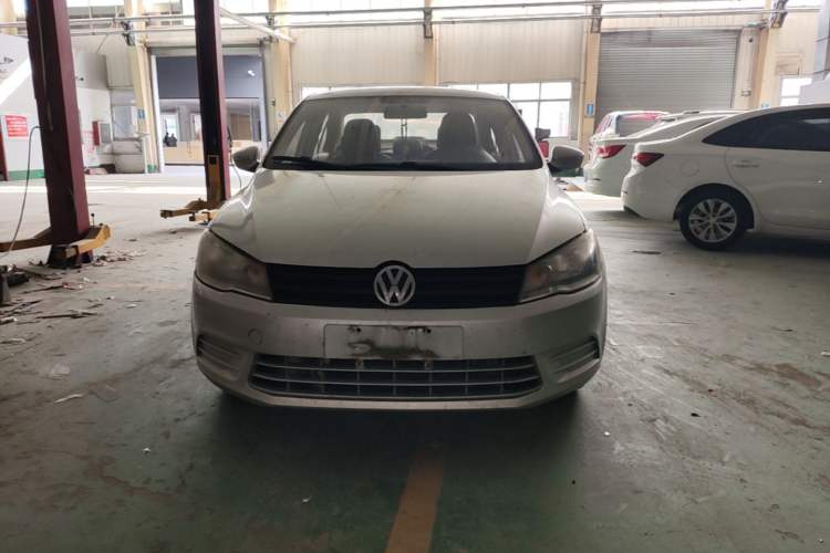 Used Volkswagen Jetta 2015 Zhuihui Edition 1.4L Manual Fashion Model Front