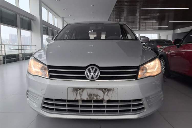 Used Volkswagen Jetta 2015 1.6L Automatic Fashion Model Front