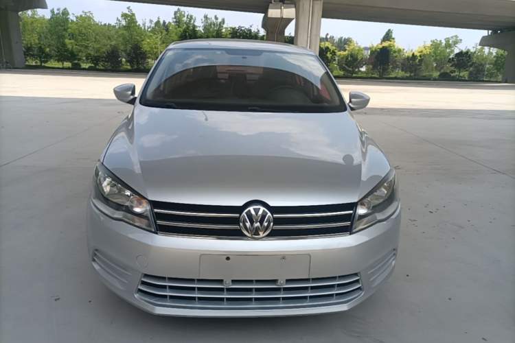 Used Volkswagen Jetta 2015 Value Edition 1.6L Manual Fashionable Style Front