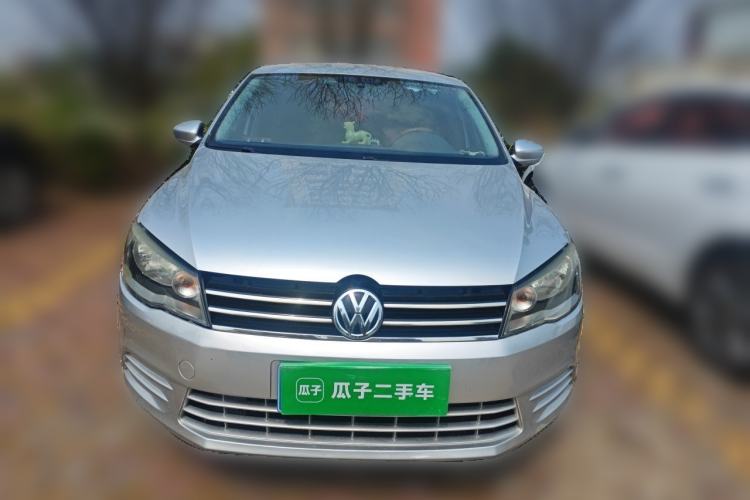 Used Volkswagen Jetta 2015 1.6L Automatic Fashion Model Front