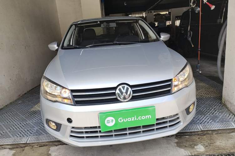 Used Volkswagen Jetta 2015 1.4L Manual Comfort Model Front