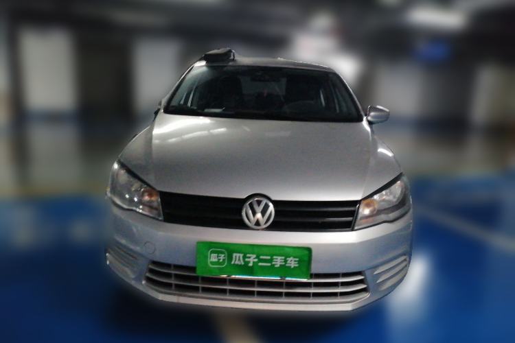 Used Volkswagen Jetta 2015 1.6L Manual Fashion Edition Front