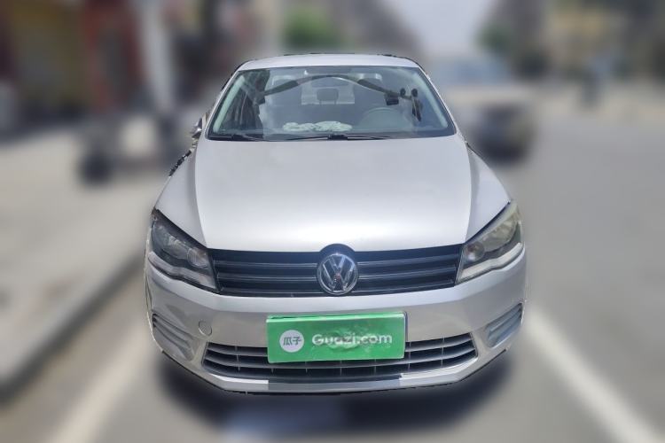 Used Volkswagen Jetta 2015 1.6L Manual Fashion Edition Front