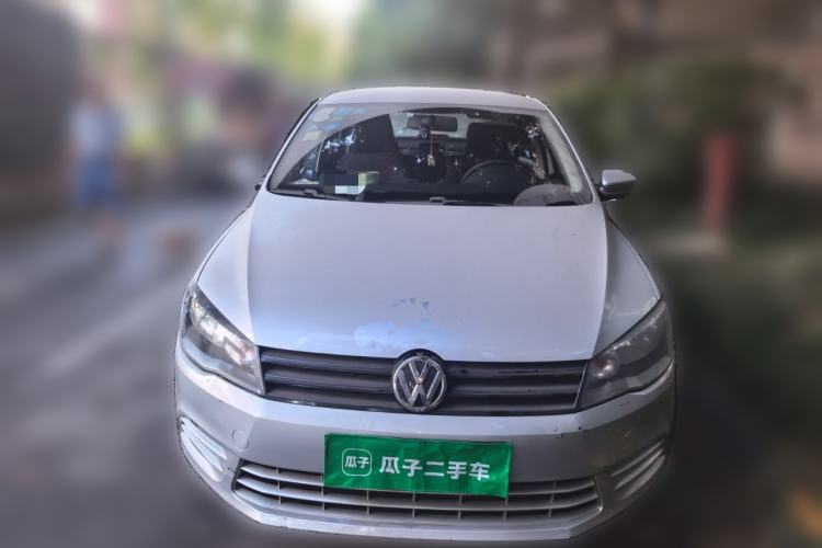 Used Volkswagen Jetta 2015 1.6L Manual Fashion Edition Front