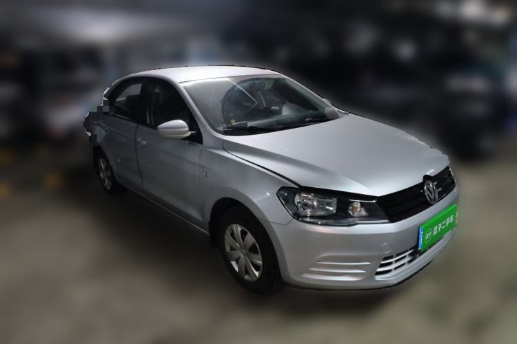 Used Volkswagen Jetta 2015 Zhuihui Edition 1.4L Manual Fashion Model Front Right 45 Deg