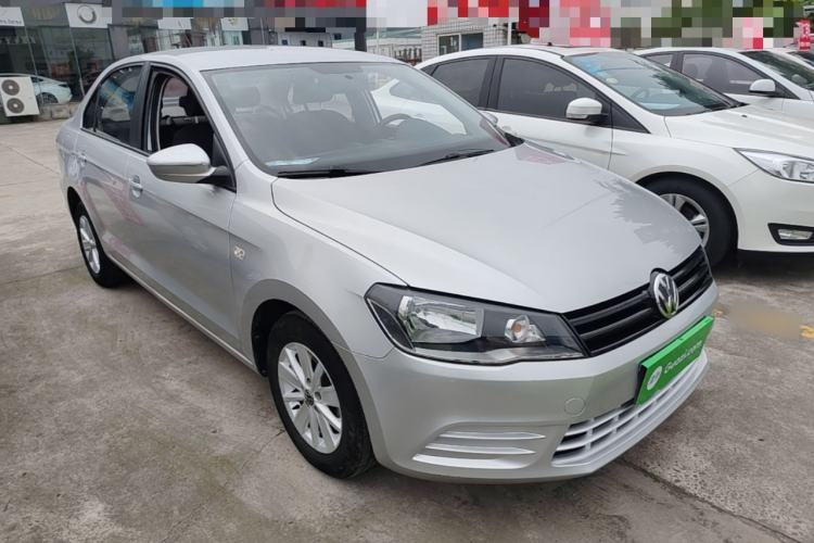 Used Volkswagen Jetta 2015 Zhuihui Edition 1.4L Manual Fashion Model Front Right 45 Deg